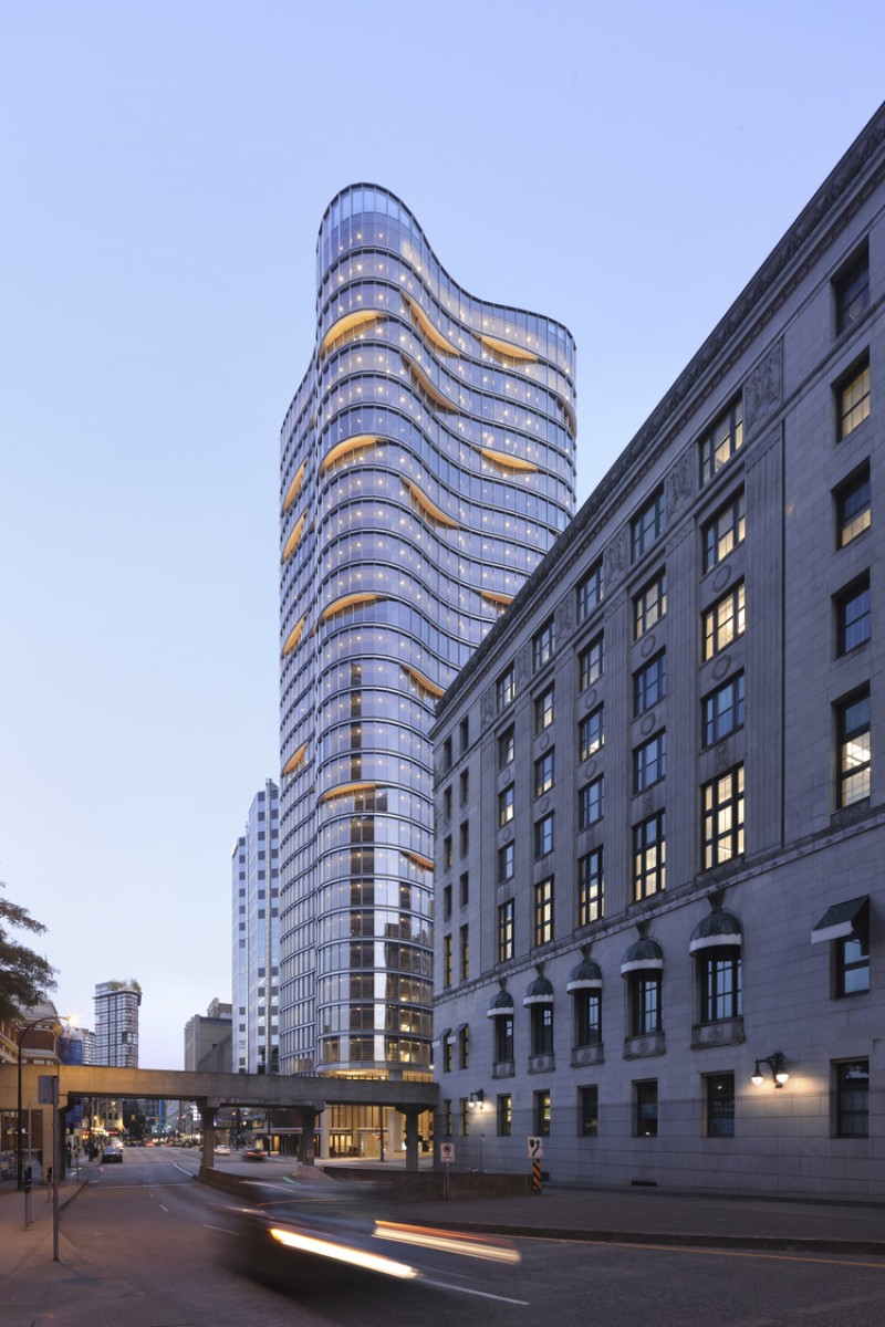Kohn Pedersen Fox (KPF), Design Architcects; Chris Dikeakos, Architect of Record - 320 Granville