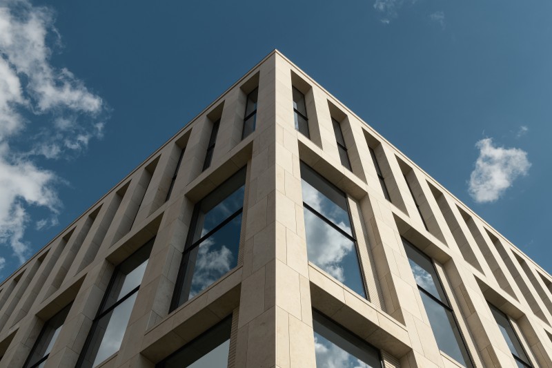 AIIX studio - HERITAGE business center 