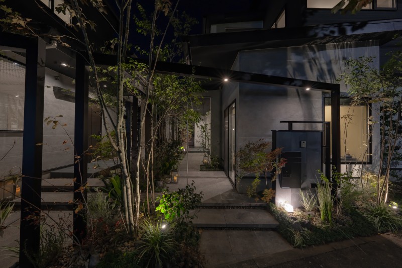POLUS GARDENHILLS Co,.Ltd. - House of OKU-ROJI