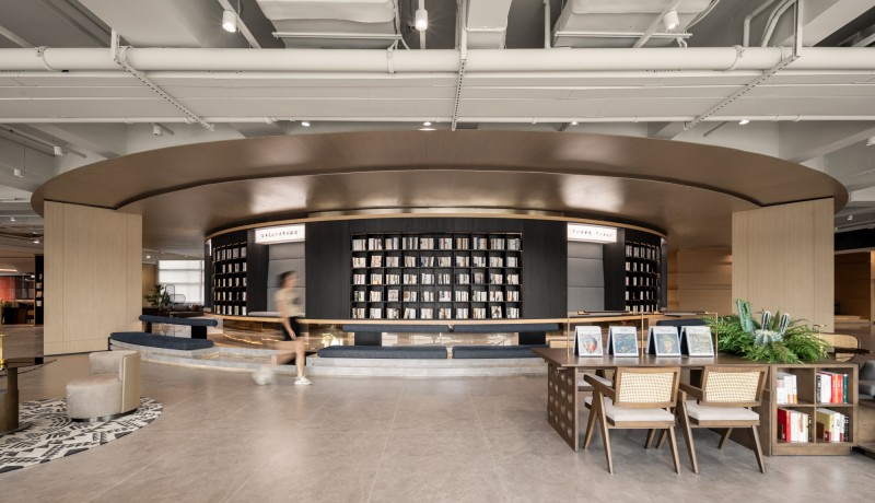 UHOUSE DESIGN - WUHAN POLU OVC