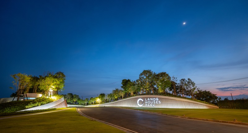 Landscape Architects 49 Limited - VALLEY ENTRANCE L&H PARK KM15