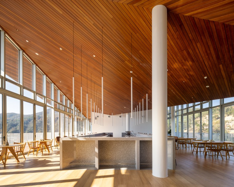 Kris Provoost - Floating Hotel Anji
