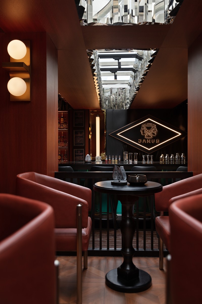0103 Interior Design - BAR JANUS