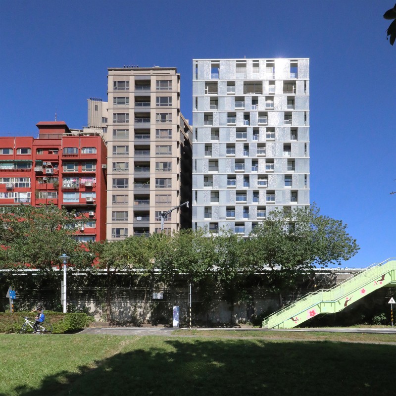 H2R architects + Hu Yung-Fu Architects - House of River