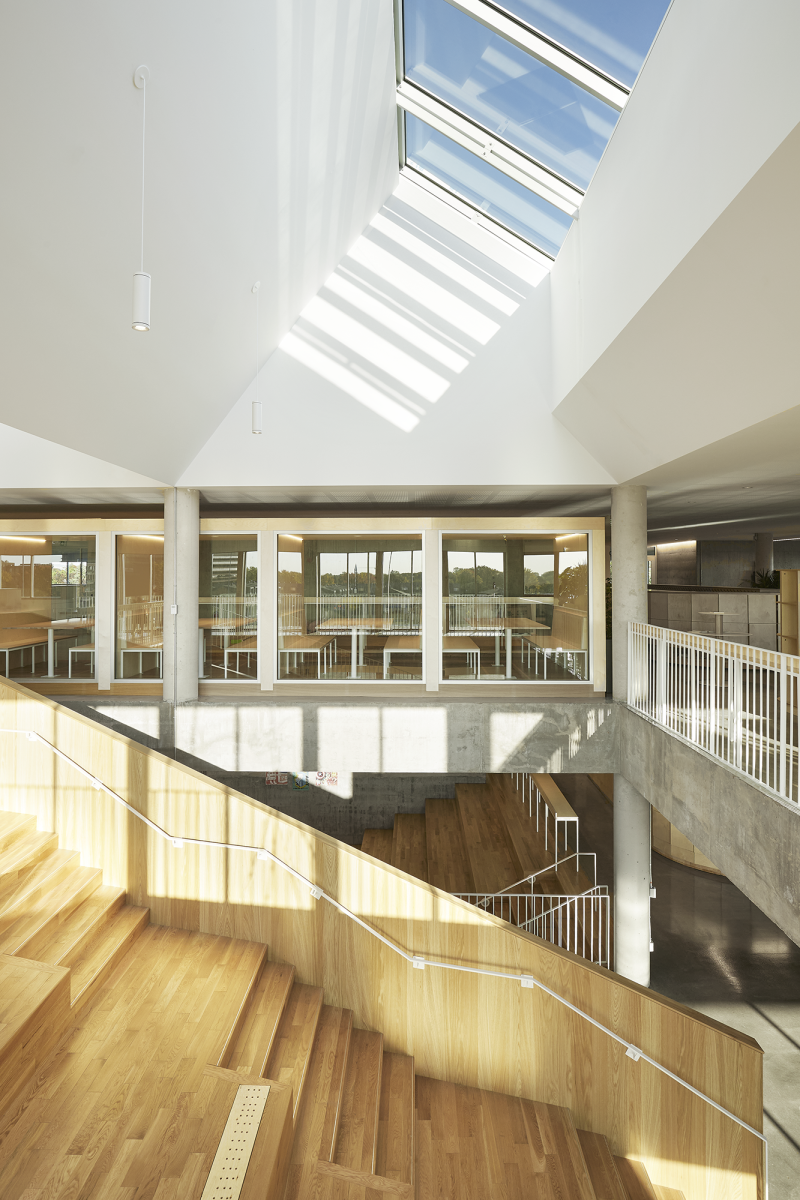 Atelier Pierre Thibault + Architecture49 - Sainte-Anne College
