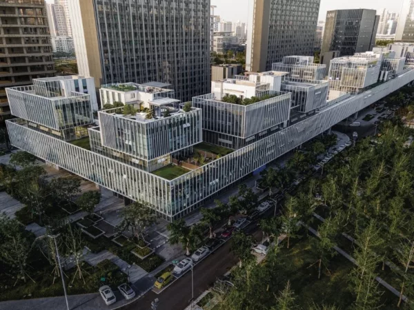 Exterior view of the Xinchuan Gaoxin Chuangzhi Plaza mixed-use building